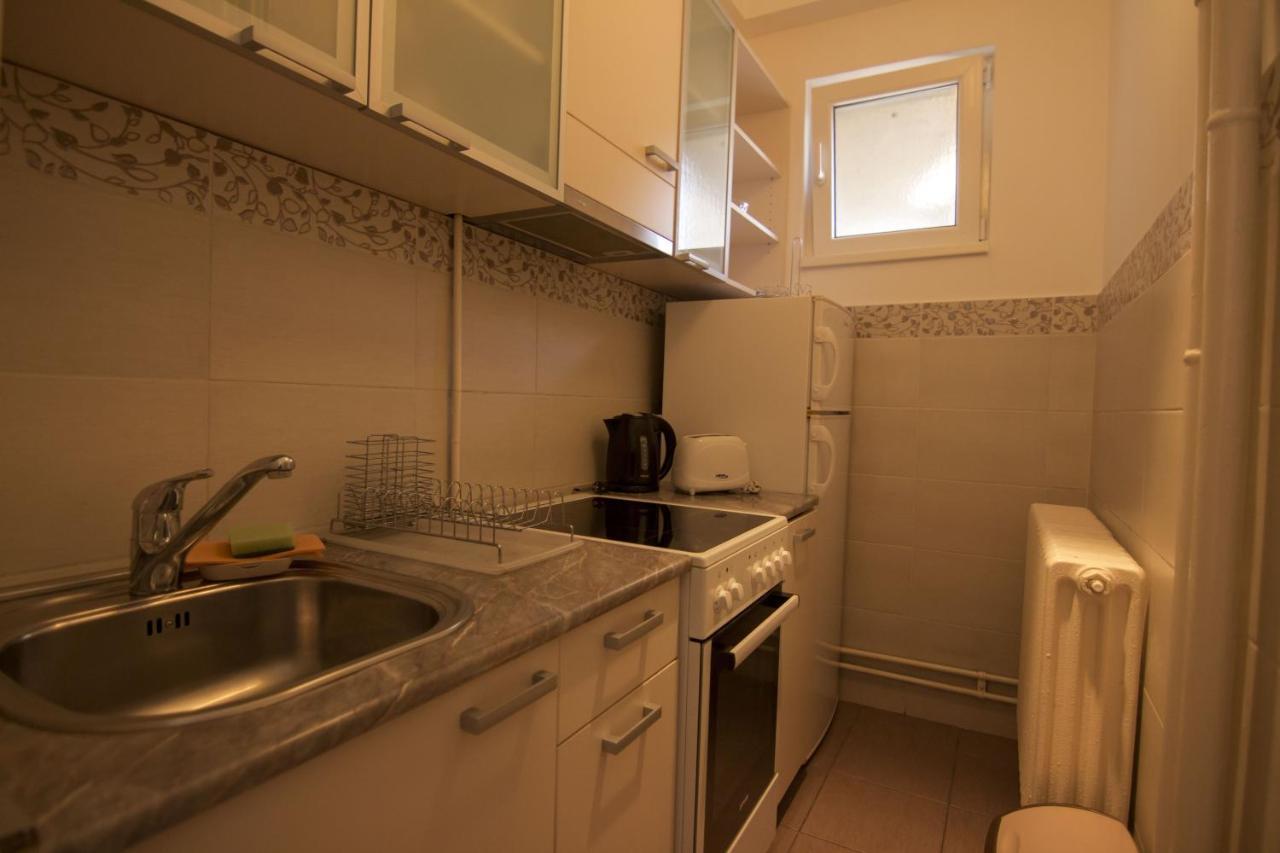 Apartment Drama Center *